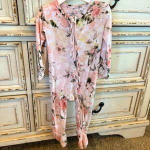 Vintage Rose Posh peanut sleeper 12-18